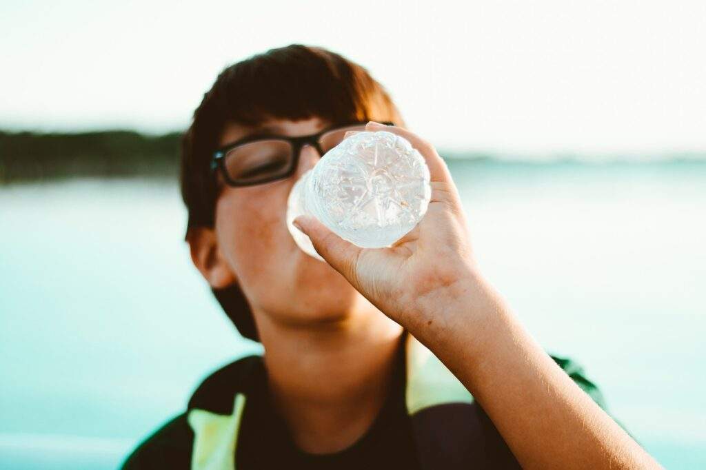 Stay Hydrated in the Summer Heat: Tips and Products