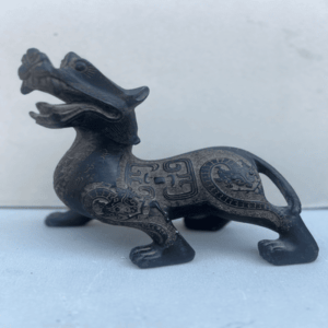 Vintage-Chinese-Dragon-Pi-Xiu-Sculpture-Statue