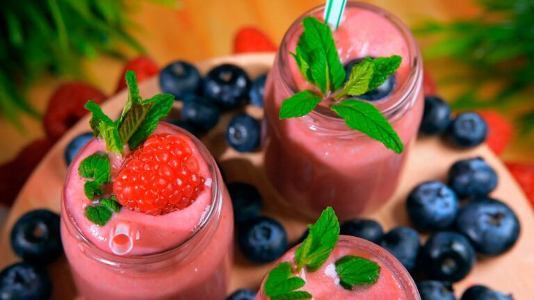 How to Make Smoothies on Busy Mornings